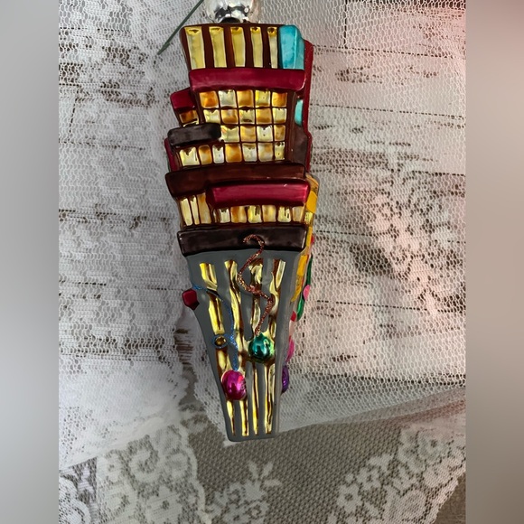 Christopher Radko 2000 Ornament - Picture 4 of 6